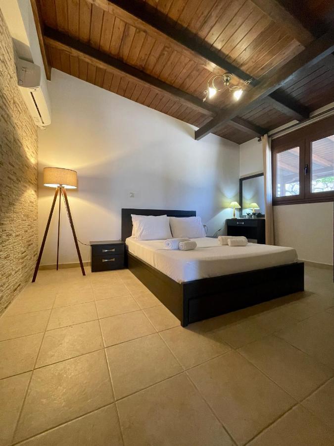 Villa Summer Breeze Nikiana Bagian luar foto