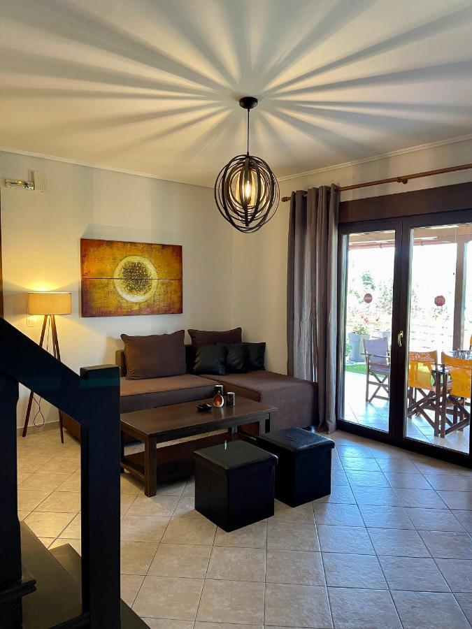 Villa Summer Breeze Nikiana Bagian luar foto