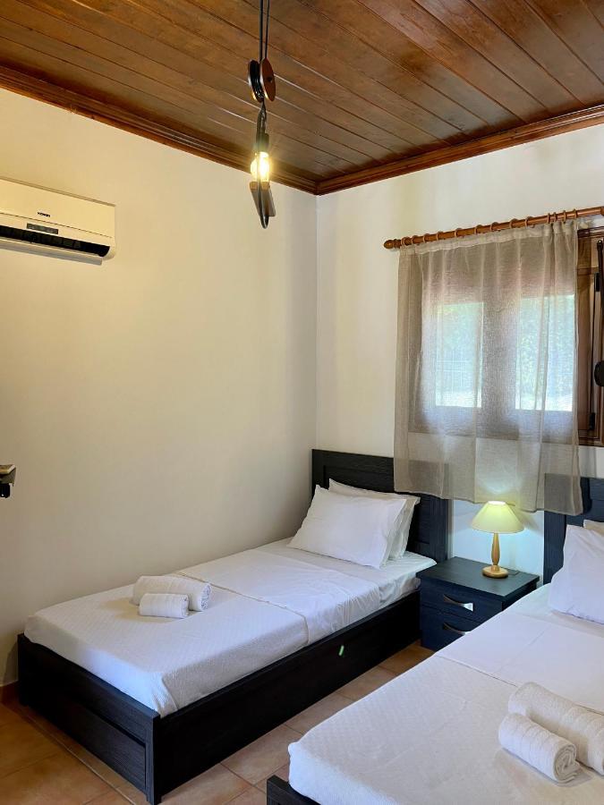 Villa Summer Breeze Nikiana Bagian luar foto