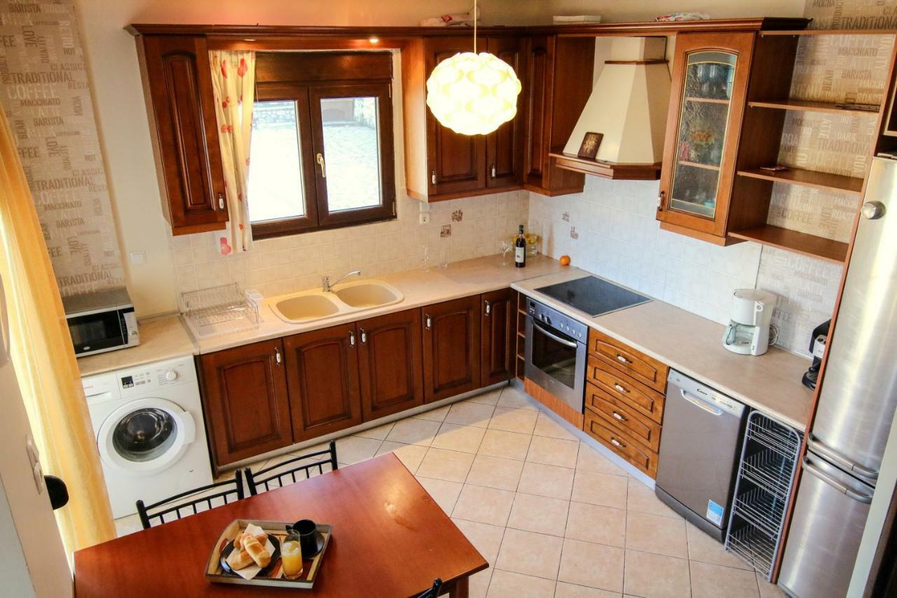 Villa Summer Breeze Nikiana Bagian luar foto